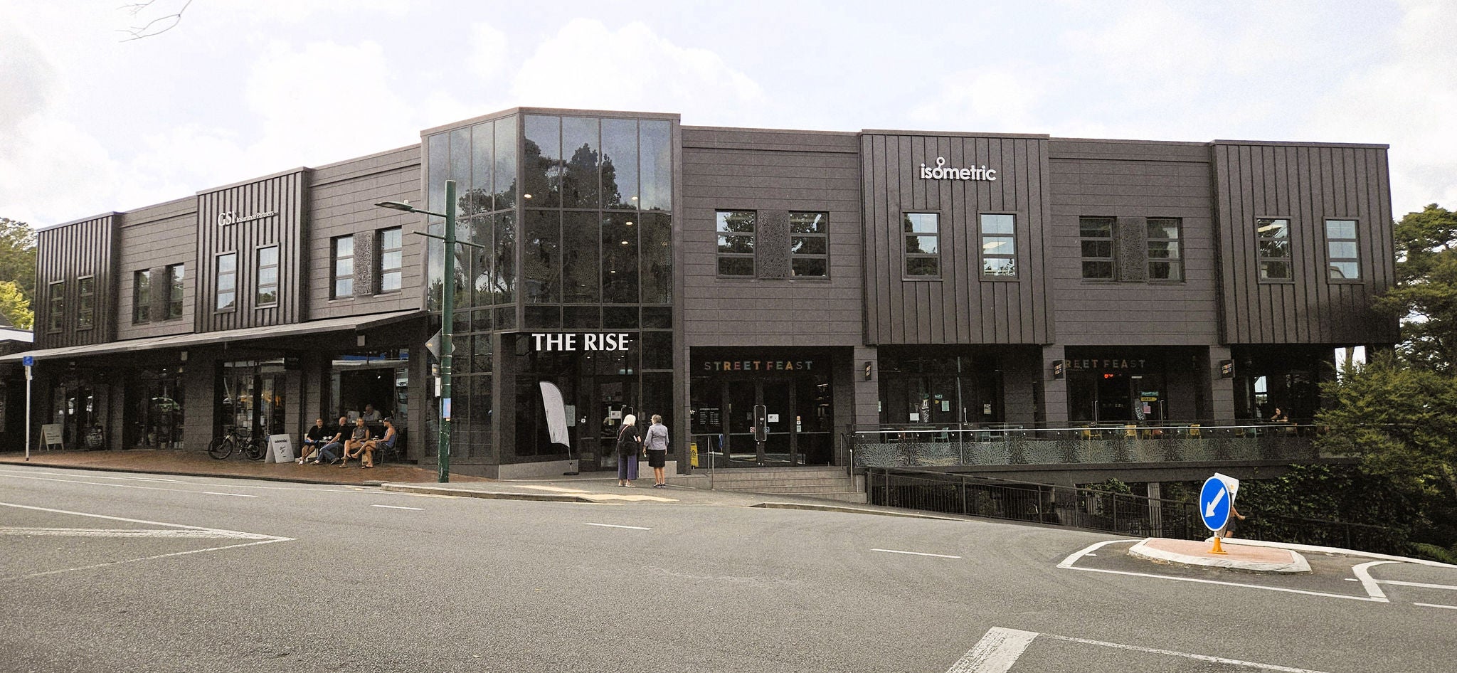Both sides of The Rise have access into the building.