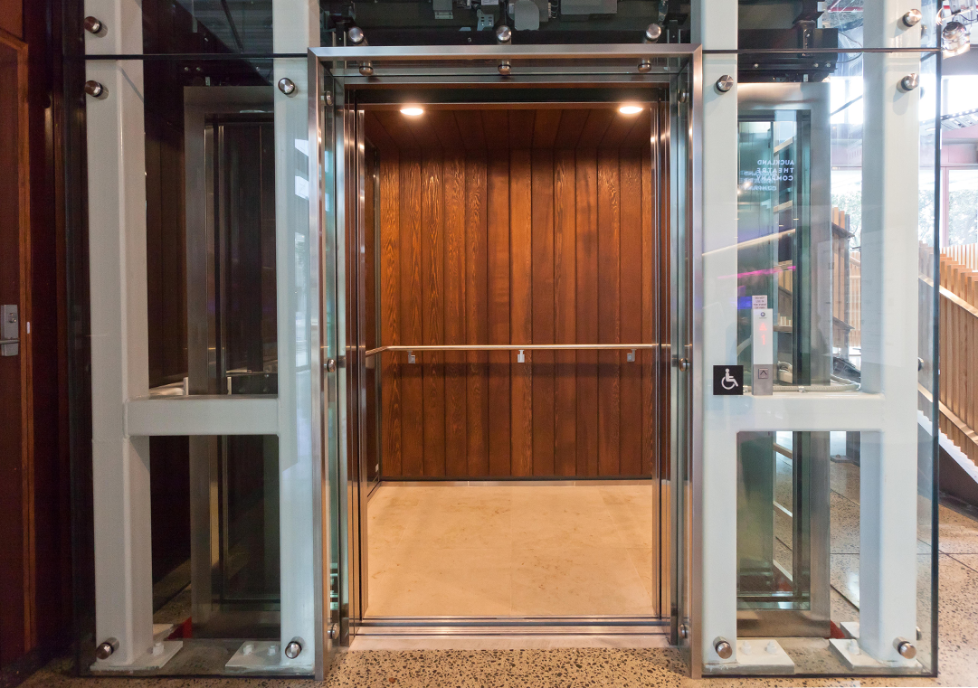 Lifts with glare mitigation